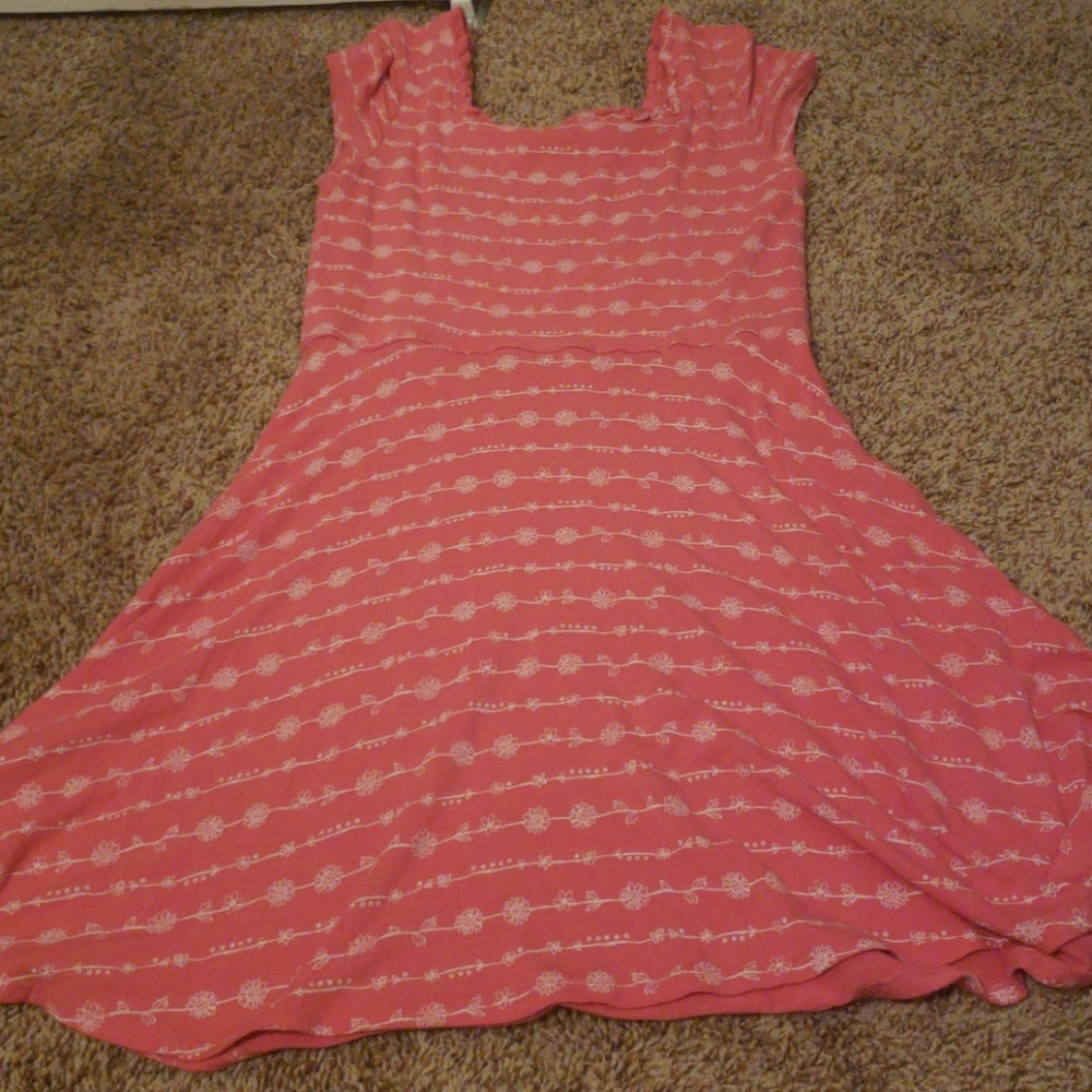 Dress - Picture 2 of 3